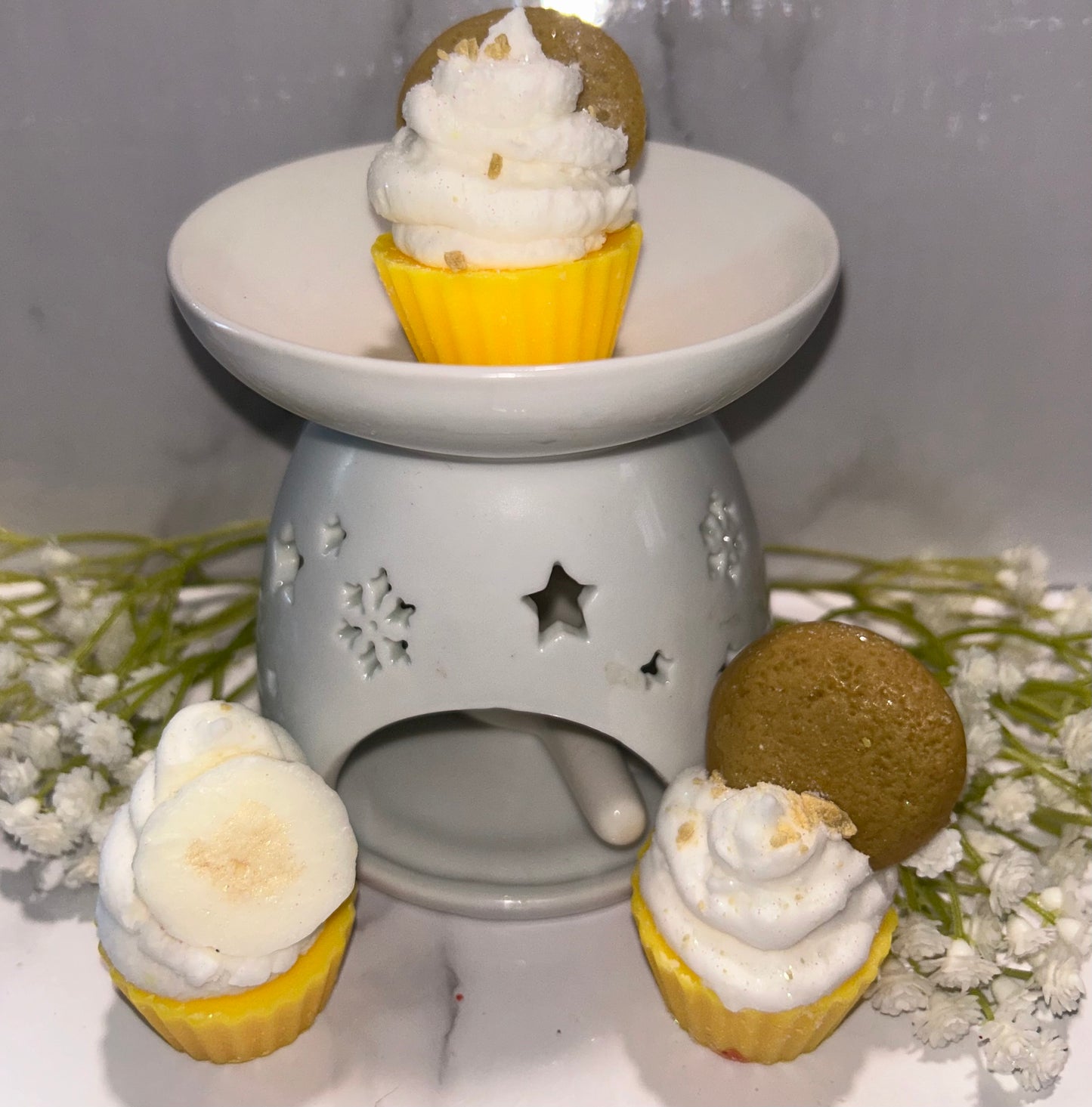 OLD SCHOOL CUPCAKES / Banana Pudding Scented / Wax Melts / 6oz.